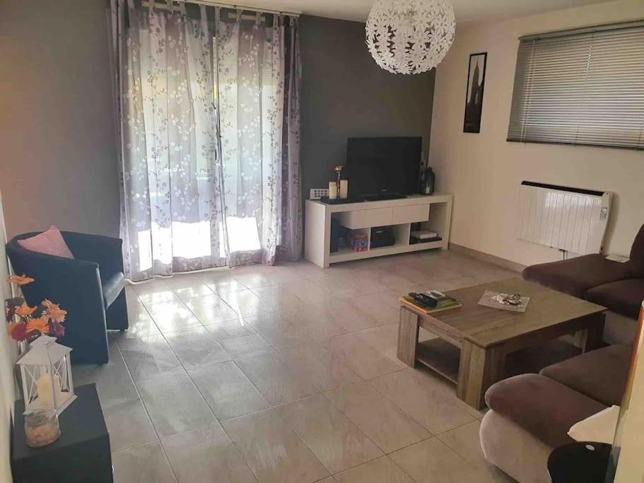 Tres Bel Appartement 3 Pieces + Jardin + Parking Divonne-les-Bains Εξωτερικό φωτογραφία